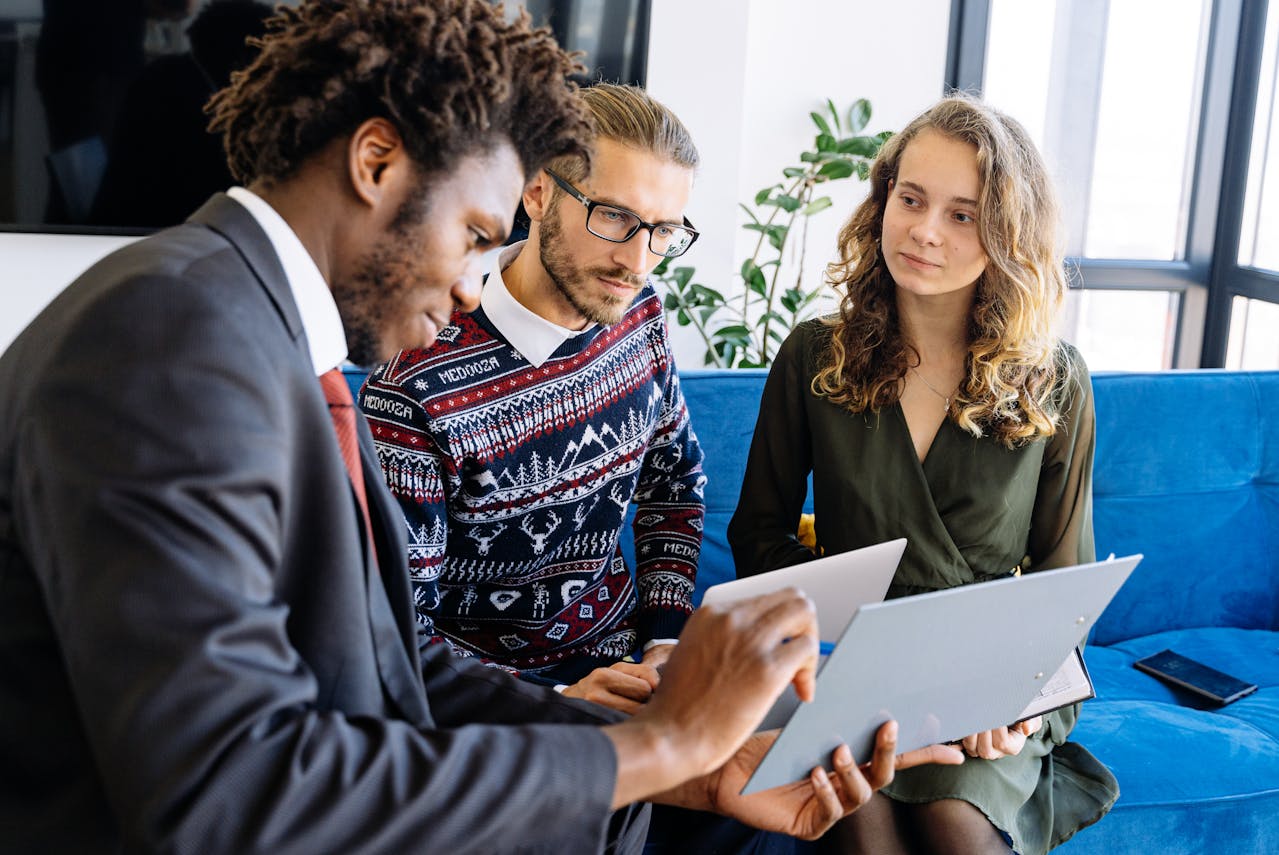 Should Marketing Report to the CEO or the Head of Sales in Early-Stage Companies?