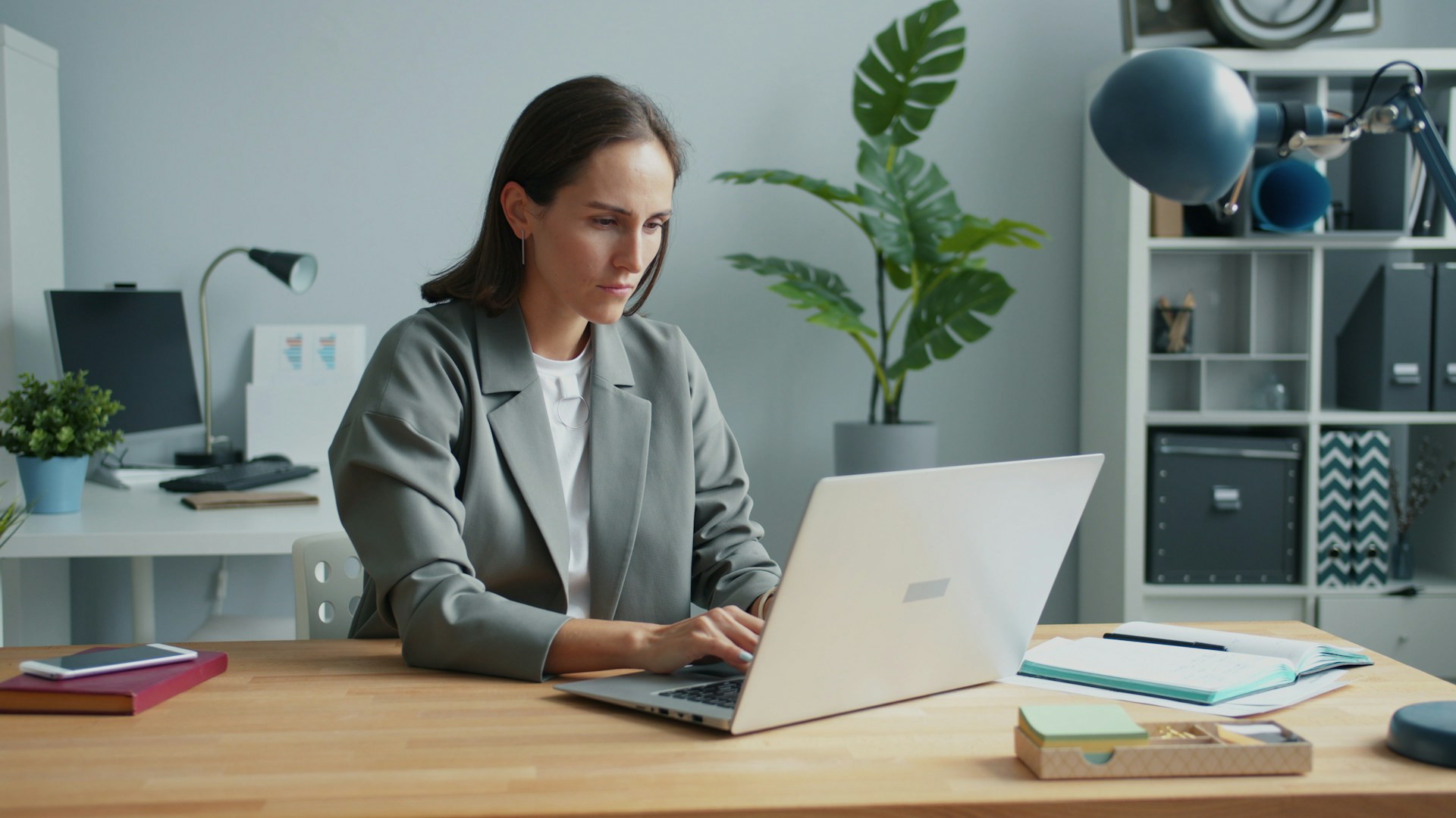 How Much Does a Marketing Director Cost in 2026?
